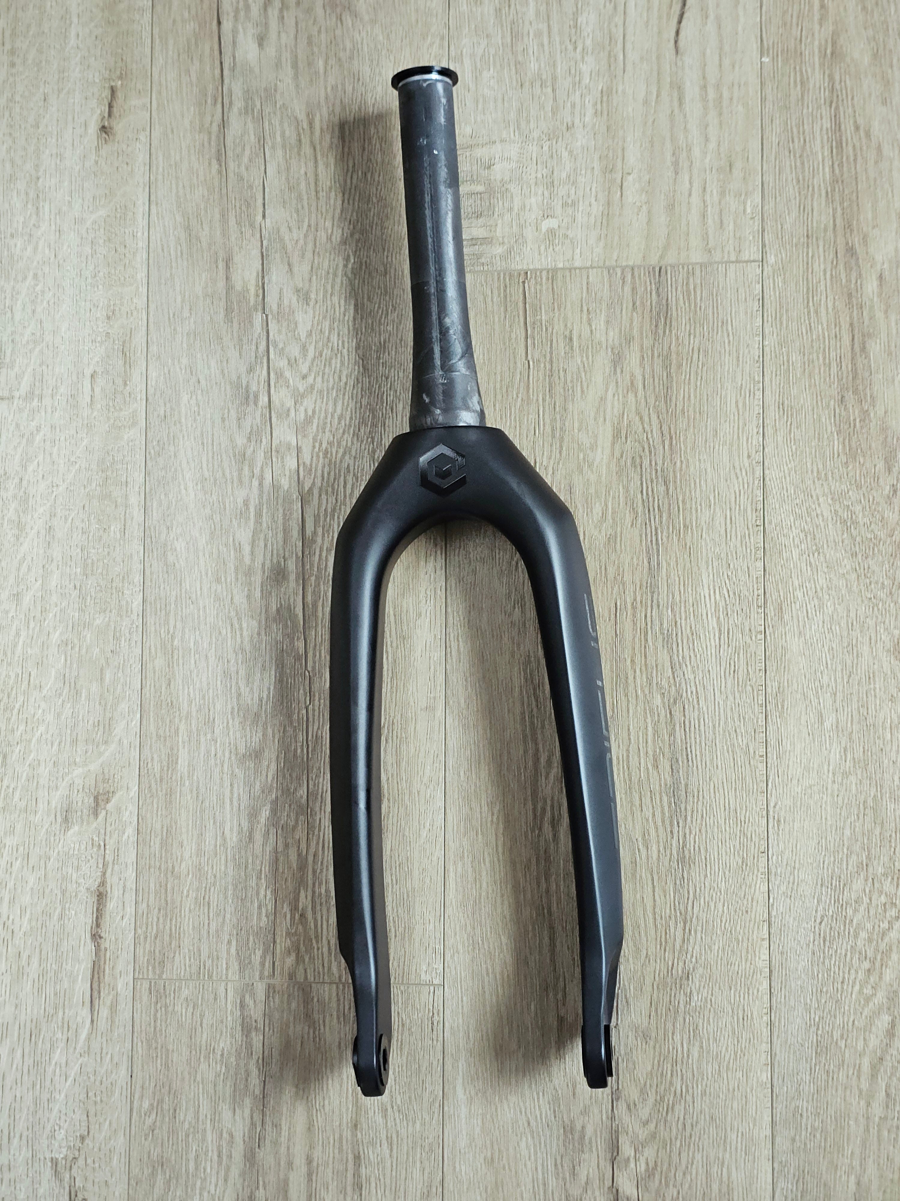 Carbon Forks